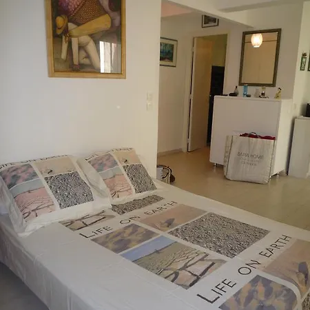 Le Vendome Apartment